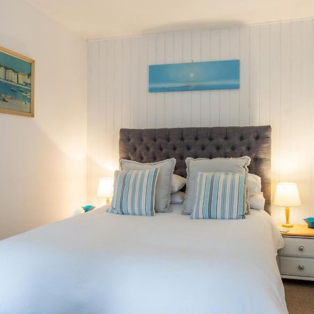 Cute 1 Bed Apartment 2 Mins From The Sea - Sleeps 4, Flat 8 The Gables, Church Street, Lyme Regis Eksteriør bilde