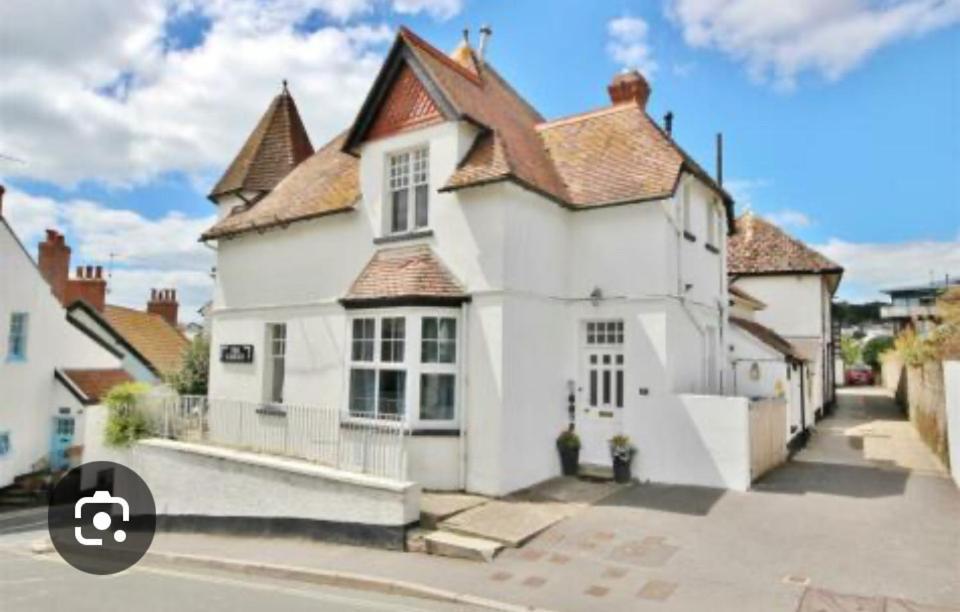 Cute 1 Bed Apartment 2 Mins From The Sea - Sleeps 4, Flat 8 The Gables, Church Street, Lyme Regis Eksteriør bilde