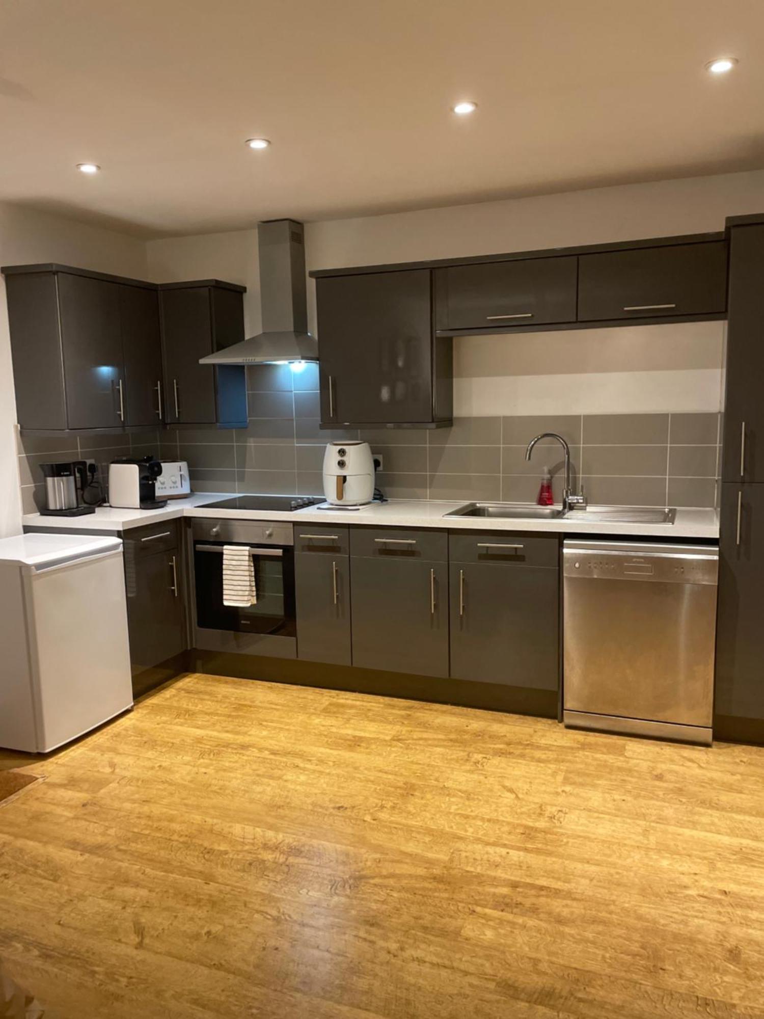 Cute 1 Bed Apartment 2 Mins From The Sea - Sleeps 4, Flat 8 The Gables, Church Street, Lyme Regis Eksteriør bilde