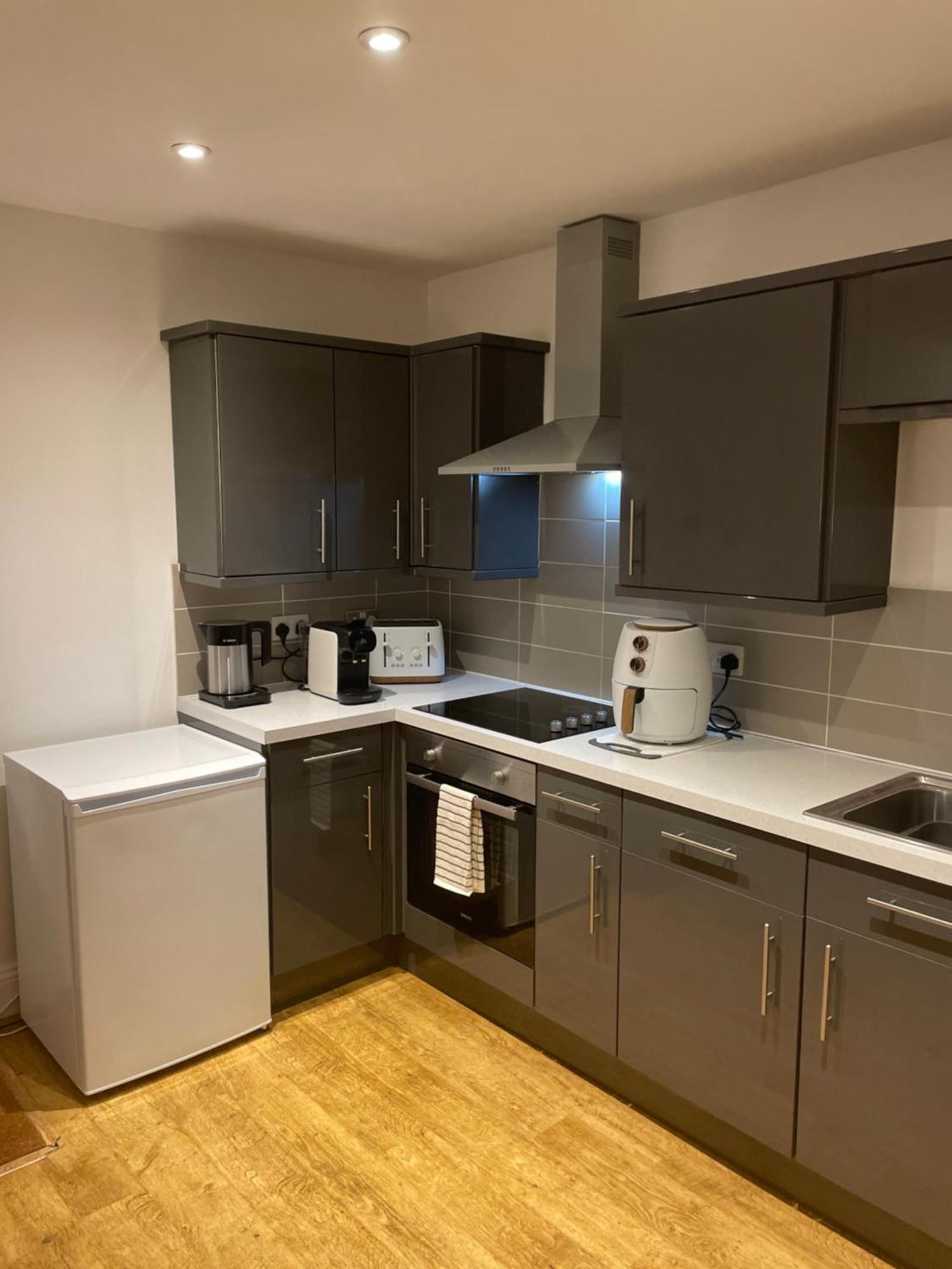 Cute 1 Bed Apartment 2 Mins From The Sea - Sleeps 4, Flat 8 The Gables, Church Street, Lyme Regis Eksteriør bilde
